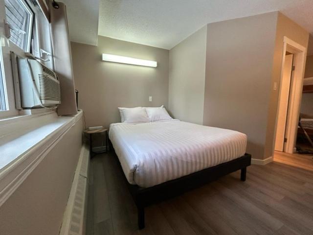 Griz Inn By Stayin Fernie Zimmer foto